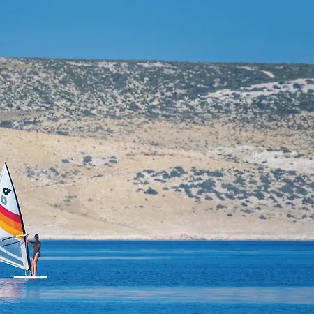 1 Bedroom Cozy In アパート *