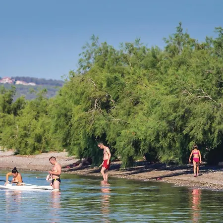 1 Bedroom Cozy In アパート *